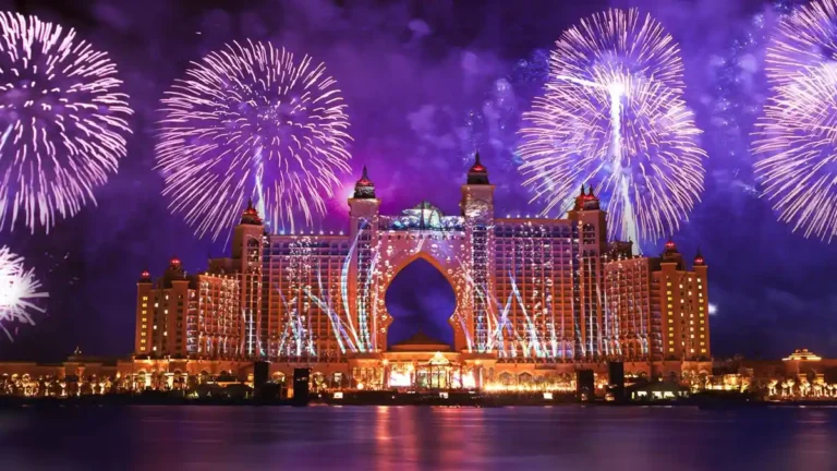 Dubai New Years - Atlantis The Royal Fireworks
