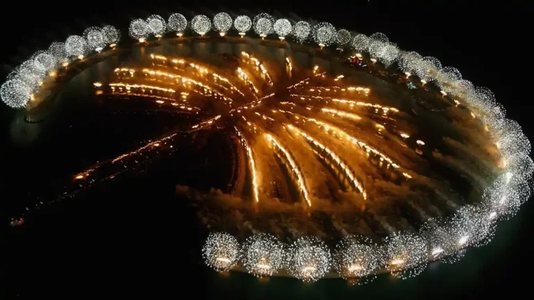 Dubai New Years - Palm Jumeirah Fire Works